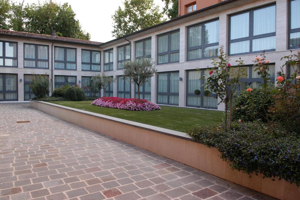 Pilgrim'S Hotel Cicognolo Zewnętrze zdjęcie