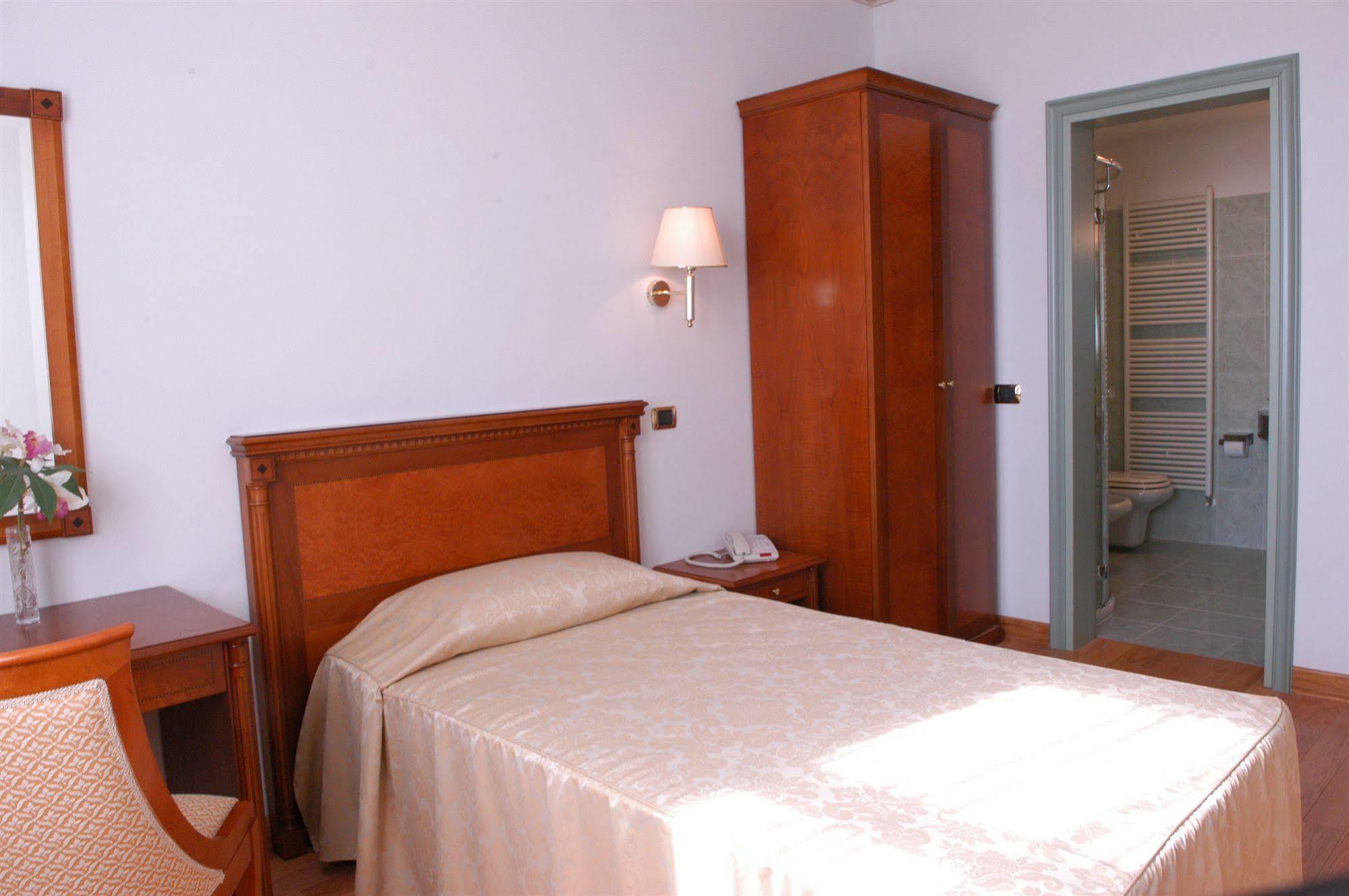 Pilgrim'S Hotel Cicognolo Zewnętrze zdjęcie